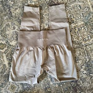 NVGTN Tan Taupe Solid Seamless Leggings